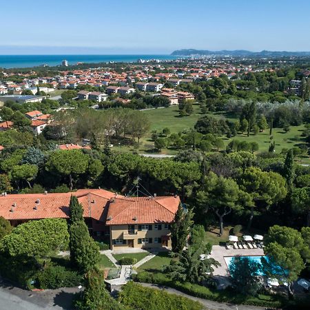 Aparthotel Residenze Al Colle Dei Pini Riccione Exterior foto