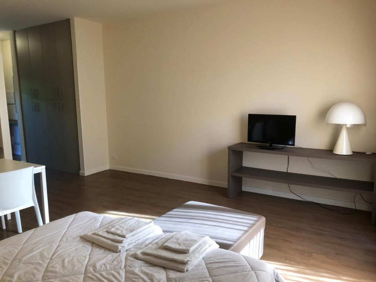 Aparthotel Residenze Al Colle Dei Pini Riccione Exterior foto