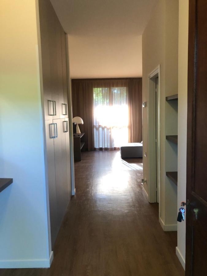 Aparthotel Residenze Al Colle Dei Pini Riccione Exterior foto