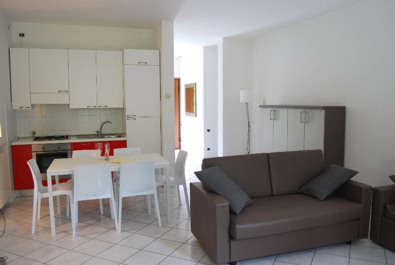 Aparthotel Residenze Al Colle Dei Pini Riccione Exterior foto