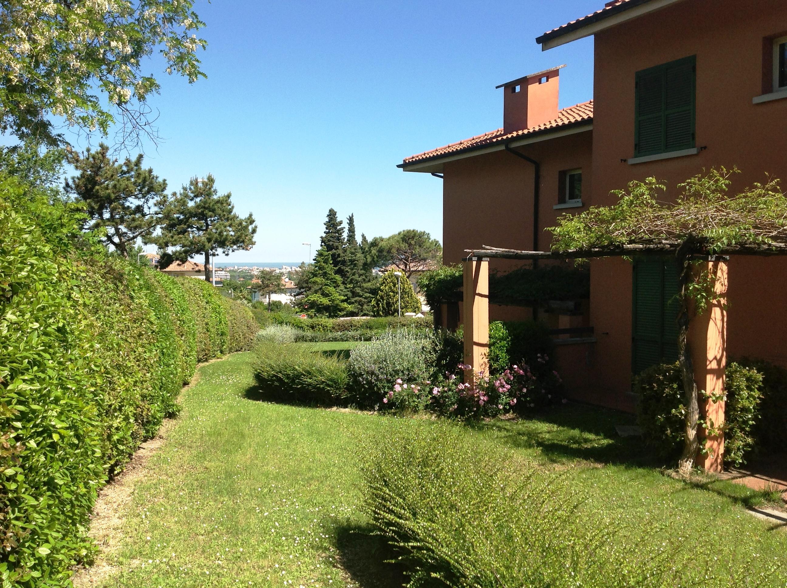 Aparthotel Residenze Al Colle Dei Pini Riccione Exterior foto