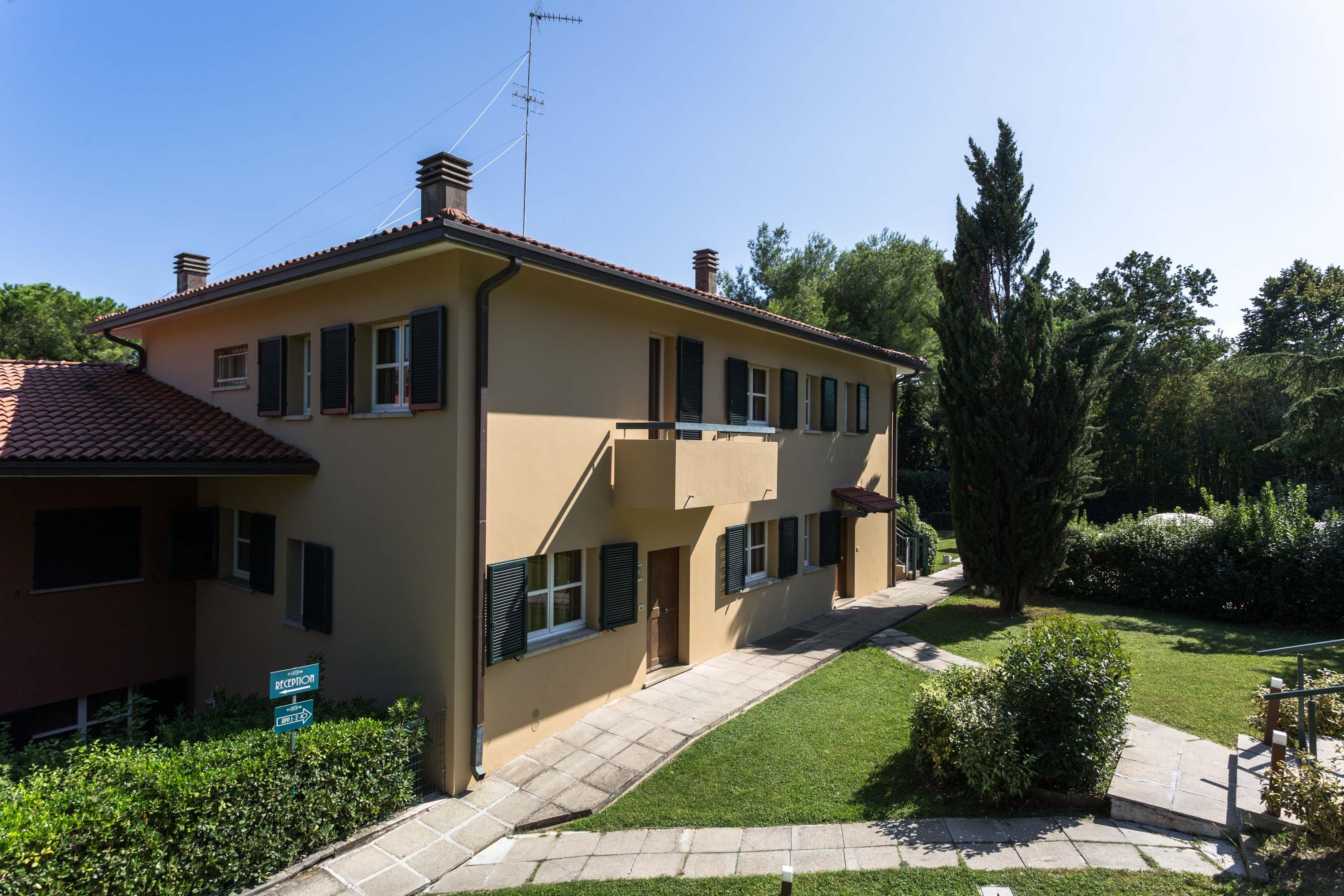 Aparthotel Residenze Al Colle Dei Pini Riccione Exterior foto